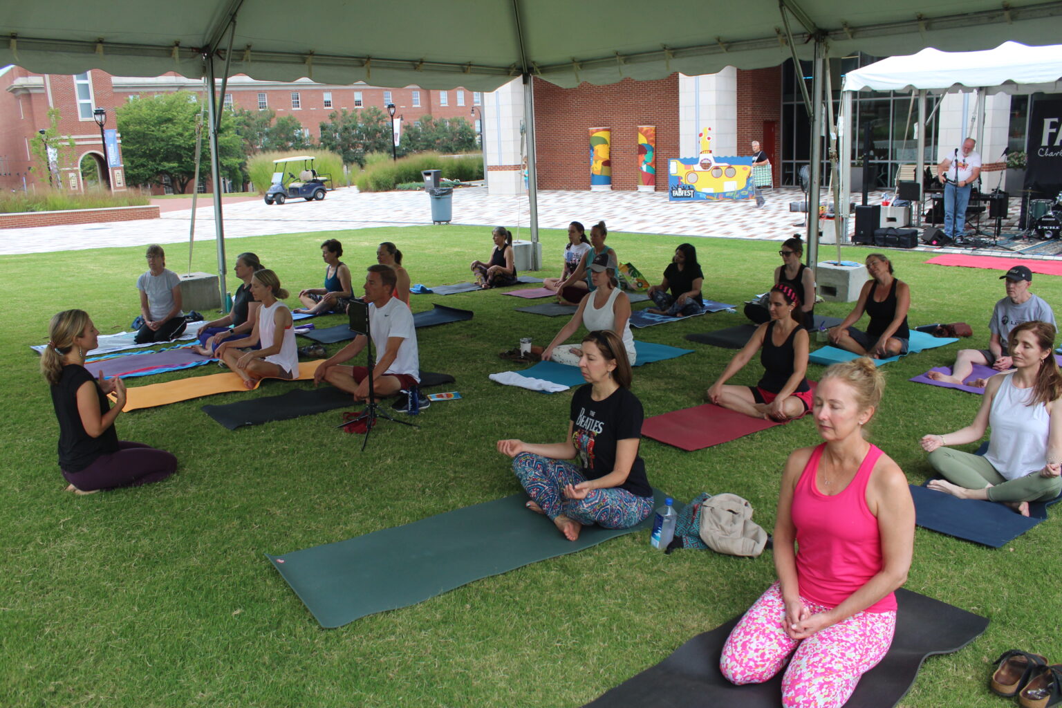 yoga 2 dc Photo by Daniel Coston