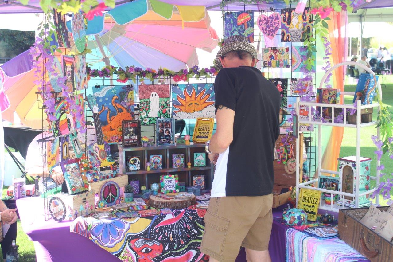 Photo bPhoto by Daniel Costony Daniel Coston